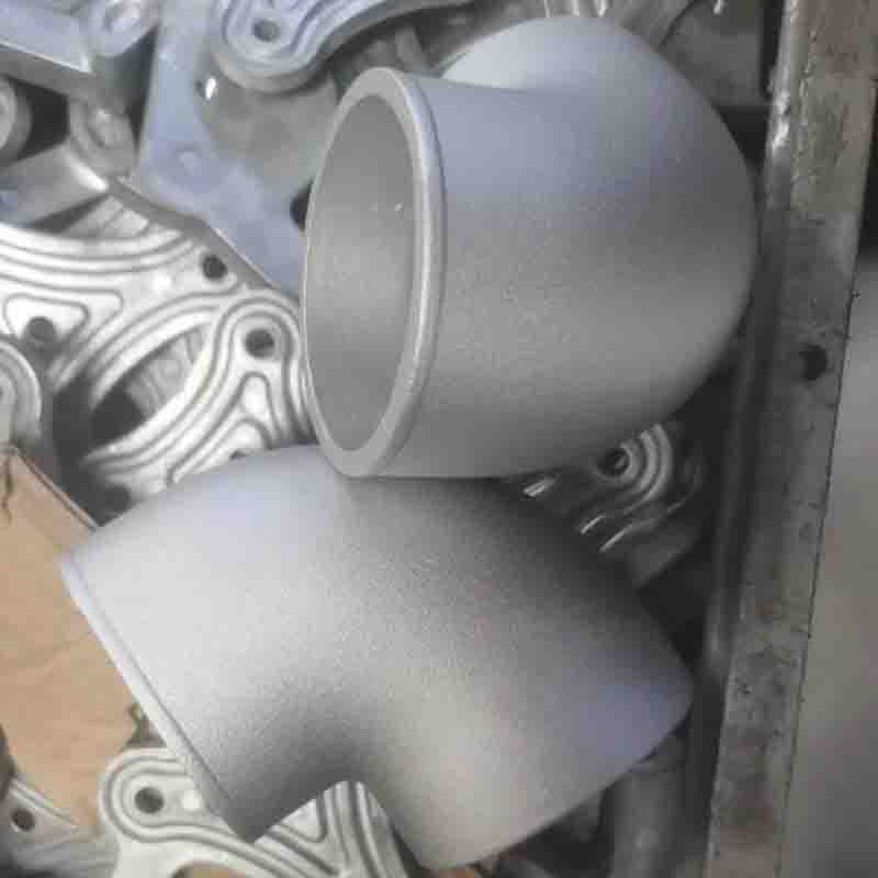 Halli liiva valamine